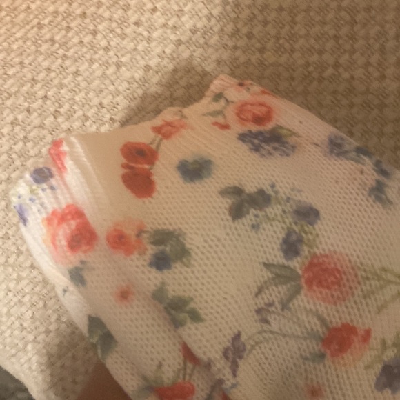 Long  sleeved   cropped top - Picture 4 of 7